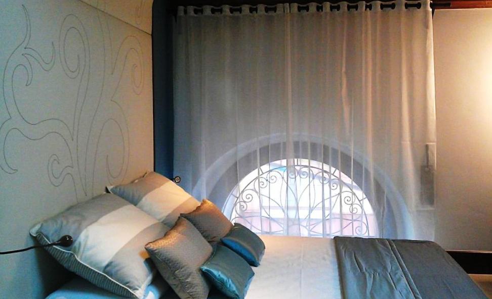 Hotel Palazzo Fortunato Sant'Agata di Militello Room photo