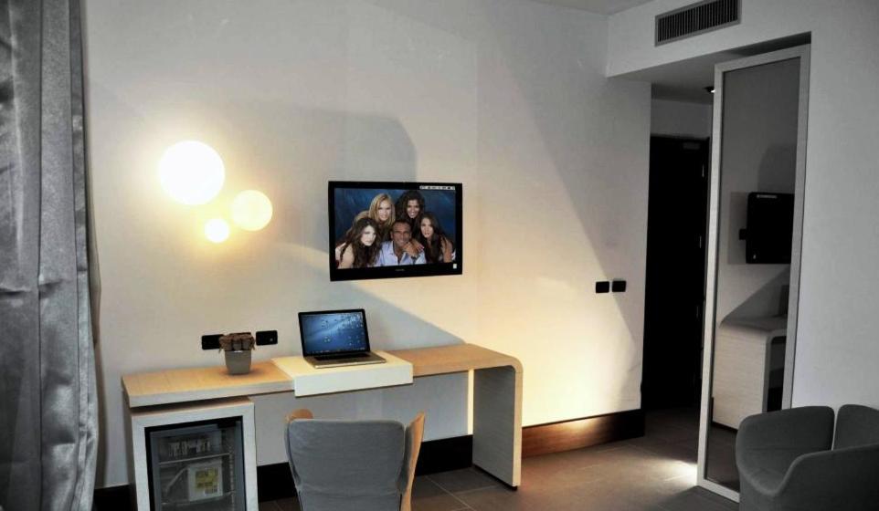 Hotel Palazzo Fortunato Sant'Agata di Militello Room photo